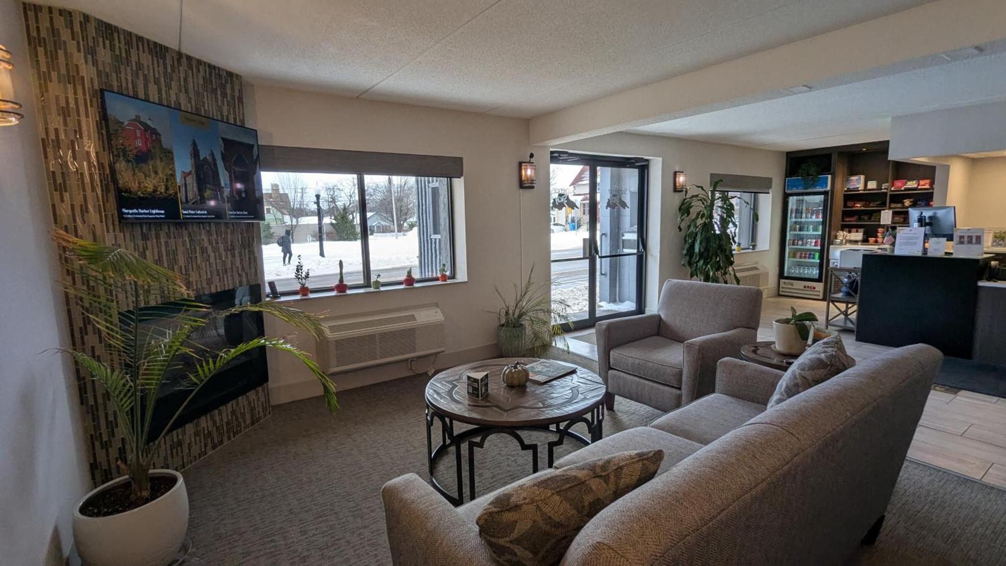Superior Stay Hotel Marquette Zewnętrze zdjęcie